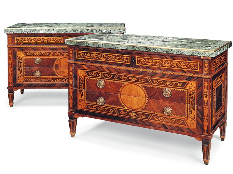 Coppia di commodes Coppia di commodes